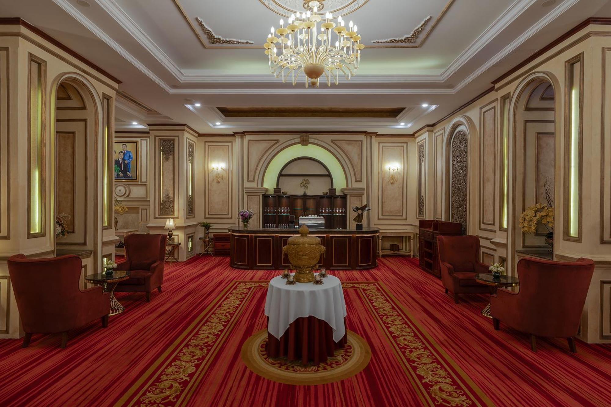 Anik Palace Hotel Phnom Pen Exterior foto
